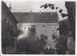 Zawartość – Content: Sulechów, zamek, widok skrzydła od zach., fotografia, 1964 r. (?).;  Własność Intelektualna – b. d.;Prawa Majątkowe: Lubuski Wojewódzki Konserwator Zabytków.;Dookreślenie – Instantiation: Materiał załączony do: Oramus (?),, Sulechów – zamek – (pozostałości) II – karta założenia, IX 1959.