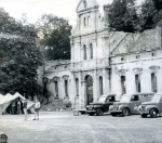 Zawartość – Content: Zamek w Siedlisku, elewacja południowa budynku stajni, widok od dziedzińca gospodarczego, fotografia, 1962-1974 r.; Własność Intelektualna – Intellectual Property: Szczep Harcerski „Makusyny”;Prawa majątkowe: Muzeum Ziemi Lubuskiej w Zielonej Górze;Dookreślenie - Istantiation: Zbiory Muzeum Ziemi Lubuskiej w Zielonej Górze.