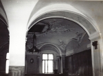 Zawartość – Content: Pałac w Iłowej, hall na poziomie drugiej kondygnacji, fotografia, 1968 r.;  Własność intelektualna – Intelectual Property: K. Loose;  Prawa majątkowe: Lubuski Wojewódzki Konserwator Zabytków;  Dookreślenie – Instantiation: Loose K.: Pałac w Iłowej, Zielona Góra 1968 r., maszynopis w zbiorach Wojewódzkiego Urzędu Ochrony Zabytków w Zielonej Górze.