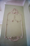 Fragment rokokowej dekoracji ścian w dawnej sypialni na II piętrze pałacu.