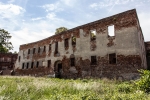 Krosno Odrzańskie, zamek, widok ruin skrzydła wsch. od strony Odry w kierunku płd.-zach.